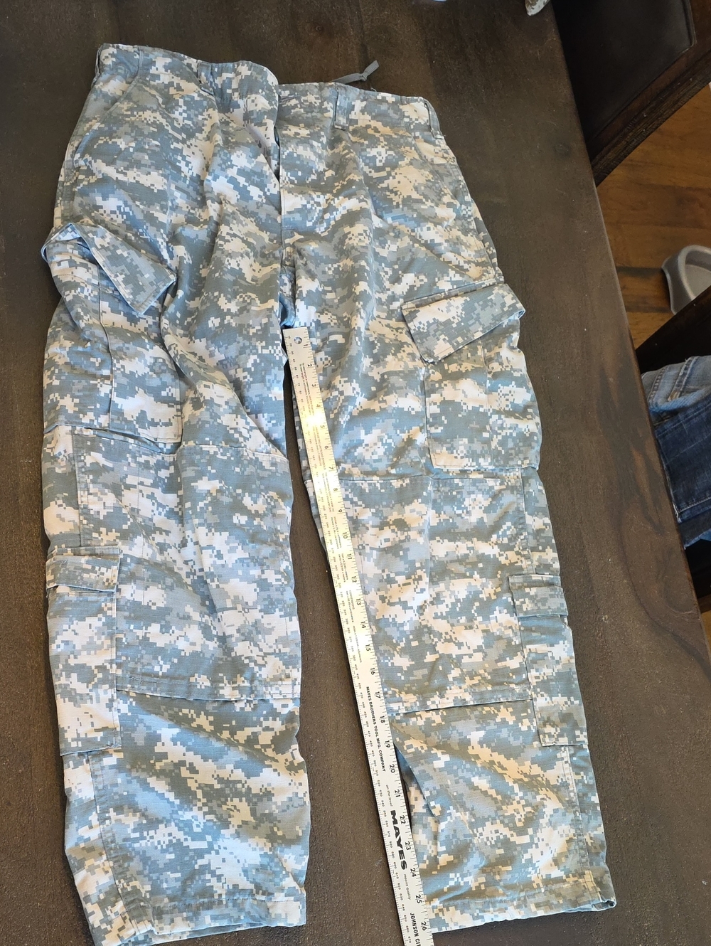 Military Issie Men's Digital Camo Cargo Pants - Gray/White